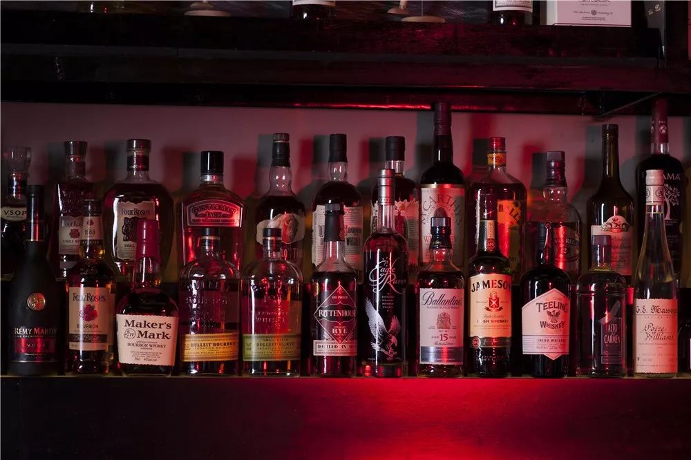 一家距离西湖仅隔2公里的治愈系清吧，六杯关于生活与爱的鸡尾酒