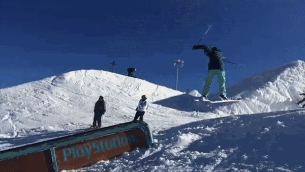 滑雪冠军谷爱凌是中国人吗,中国18岁滑雪选手谷爱凌