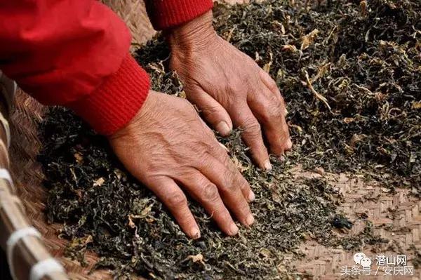 潜山梅干菜锅巴,梅干菜饼乡村的味道