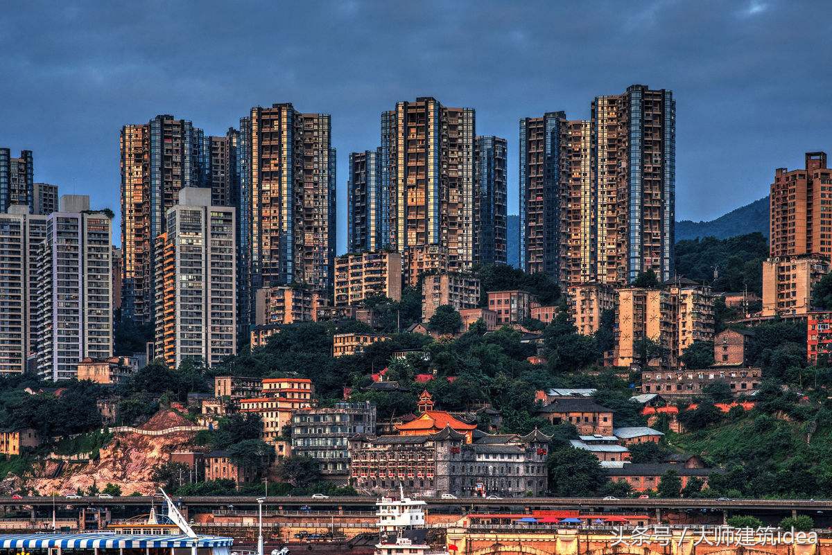 重庆地标性建筑朝天门,重庆朝天门景观楼