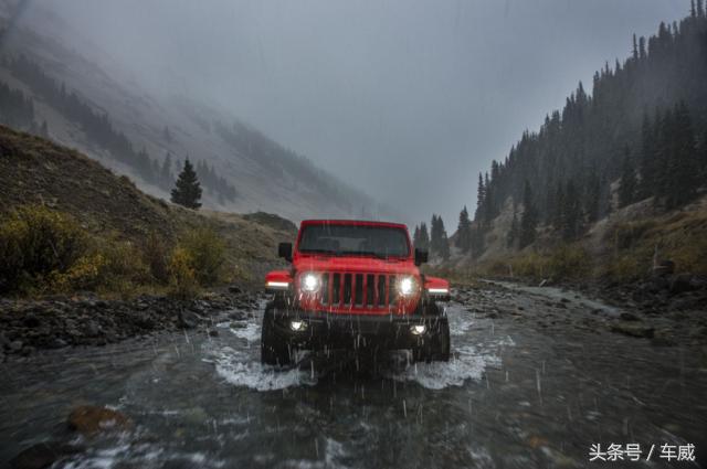 外媒评全新牧马人:越野能力更加强悍,公路行驶舒适性也有很大
