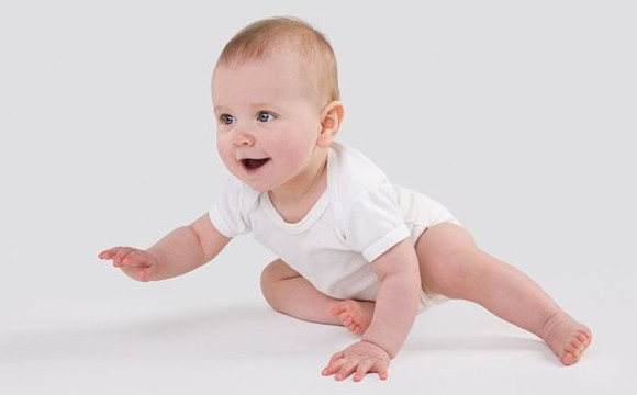 不想宝宝将来长成罗圈腿，家长最好避开这5件事