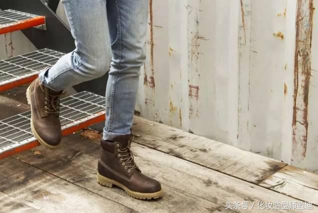 男人必备的一款皮鞋,皮鞋是一个成熟男士的必备鞋