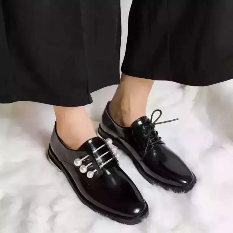 看珍珠鞋如何完胜一众黑靴！RacheleLouisa年终惊喜特惠