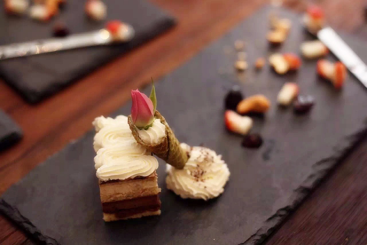 绻佽姳浼奸敠缇庨鍒嗕韩,绻佽姳浼奸敠鐑归オ姣旇禌浣滃搧