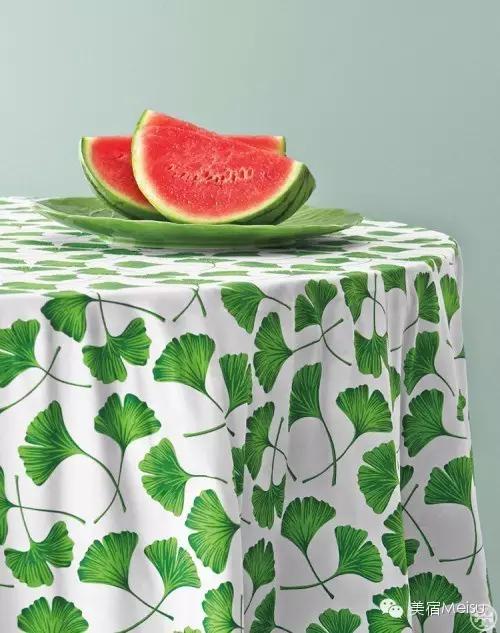 家里铺上一款高颜值桌布,卧室桌布高级感轻奢