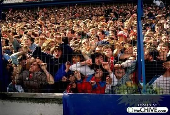 利物浦球迷希尔斯堡惨案,利物浦球迷两次惨案