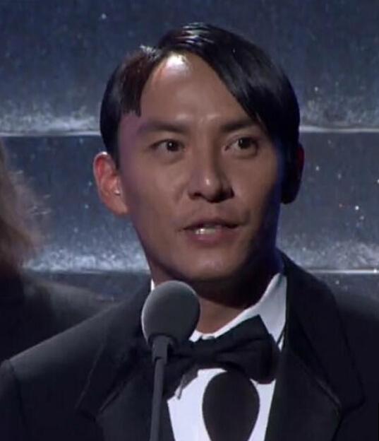 男明星有胡子和没胡子的区别,没了胡子的男明星有多帅