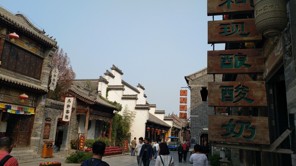 明明可以靠颜值偏偏你要拼实力,明明能靠脸偏偏拼才华