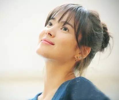 现在韩国中老年烫什么发型,韩国男发型2020流行发型