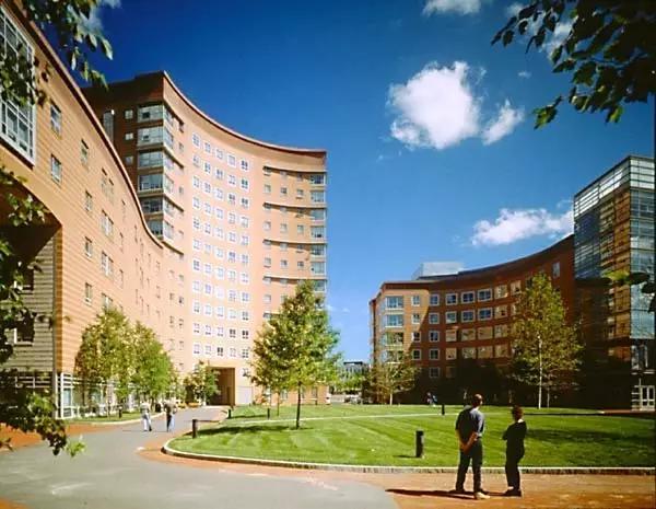 美国留学性价比最高的top10院校,美国留学最受欢迎专业排名