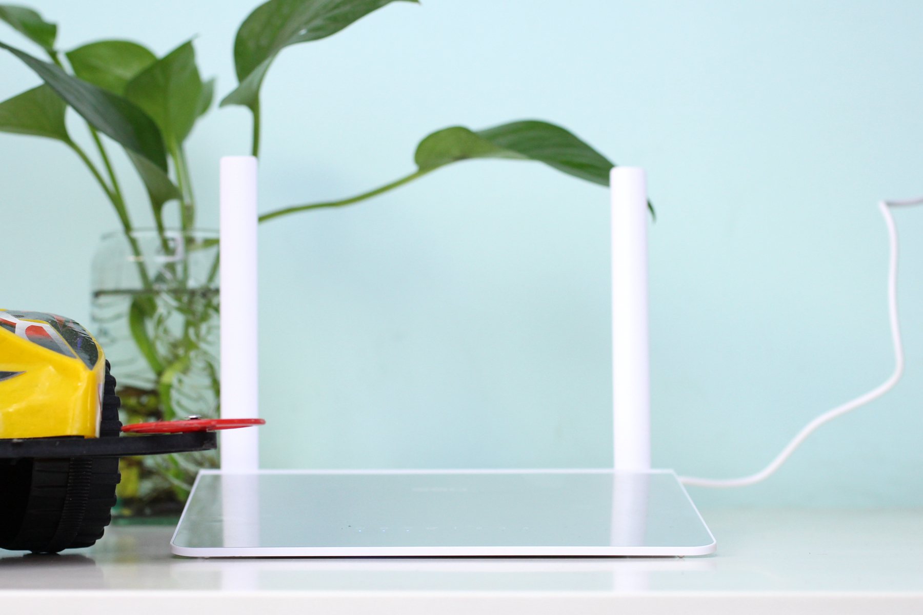 同价位路由器选华硕好还是tp,百元路由器和百元路由器哪个好