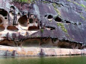 关于九龙潭的历史传说,中国民间故事九龙潭的传说文章