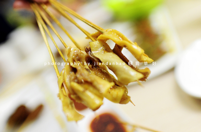 抚顺最好的麻辣拌串,抚顺风靡特色小吃麻辣拌