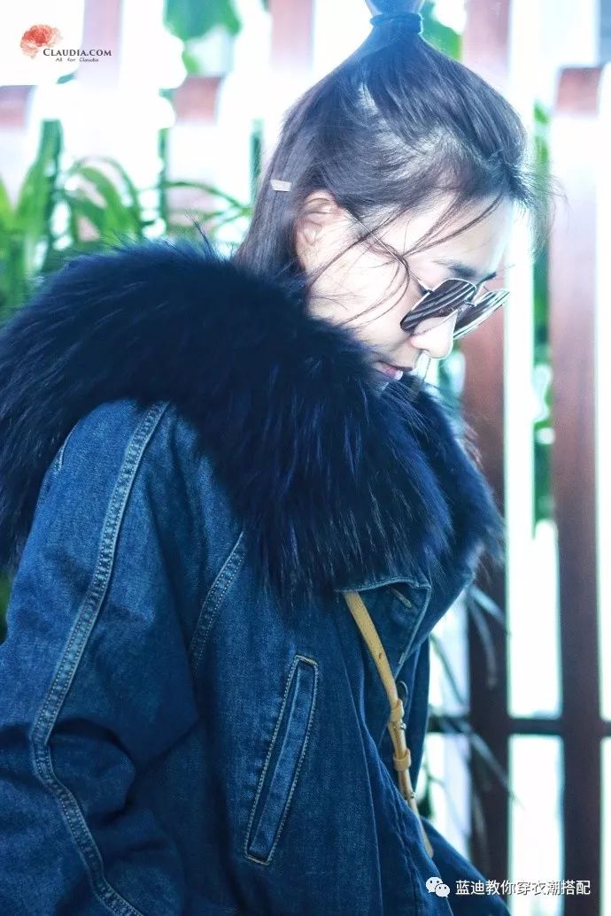 明星*服私**｜李宇春王丽坤吴昕机场*服私**，活动*服私**搭配