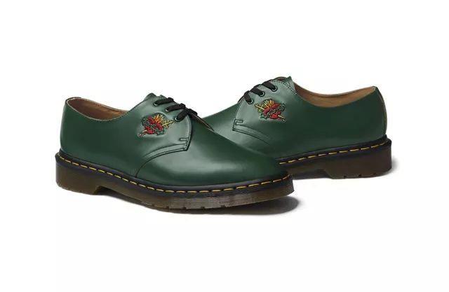 如何选择一款穿着舒服的马丁靴,马丁靴怎么选择比较百搭