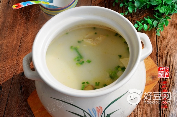 黄芪煲天麻鱼头有什么功效,鱼头豆腐麦冬党参黄芪煲汤好吗