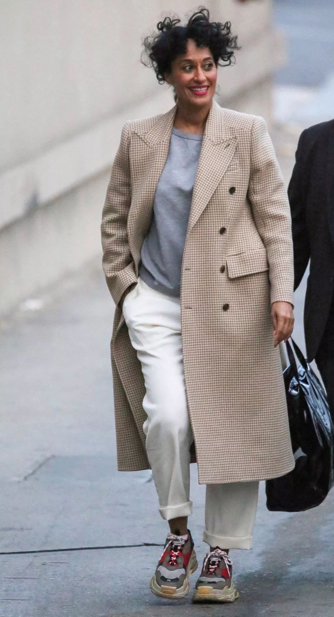 这5双鞋子秋天穿高级又时髦,今年悄悄流行的5双鞋你都知道吗