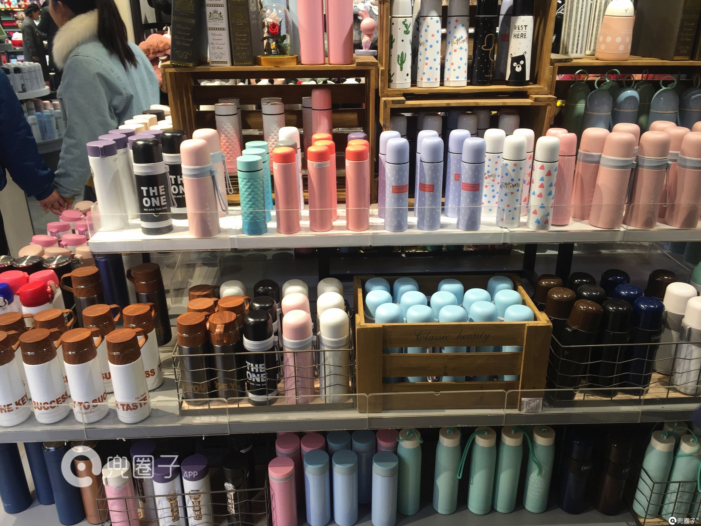 万达金街三只松鼠实体店,万达逛了一圈啥都没买