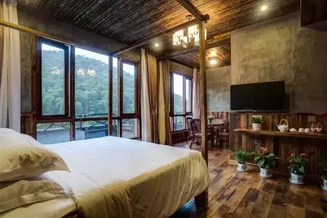 一城一色の人有德行，如水至清-德清