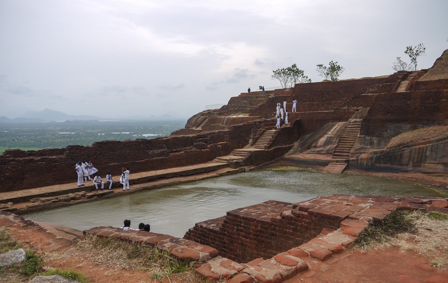 世上最小的国家只有足球场大,最小的国家有几个足球场