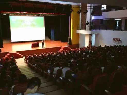 神一样的学校高考和中考都很惊艳,神一样的学校