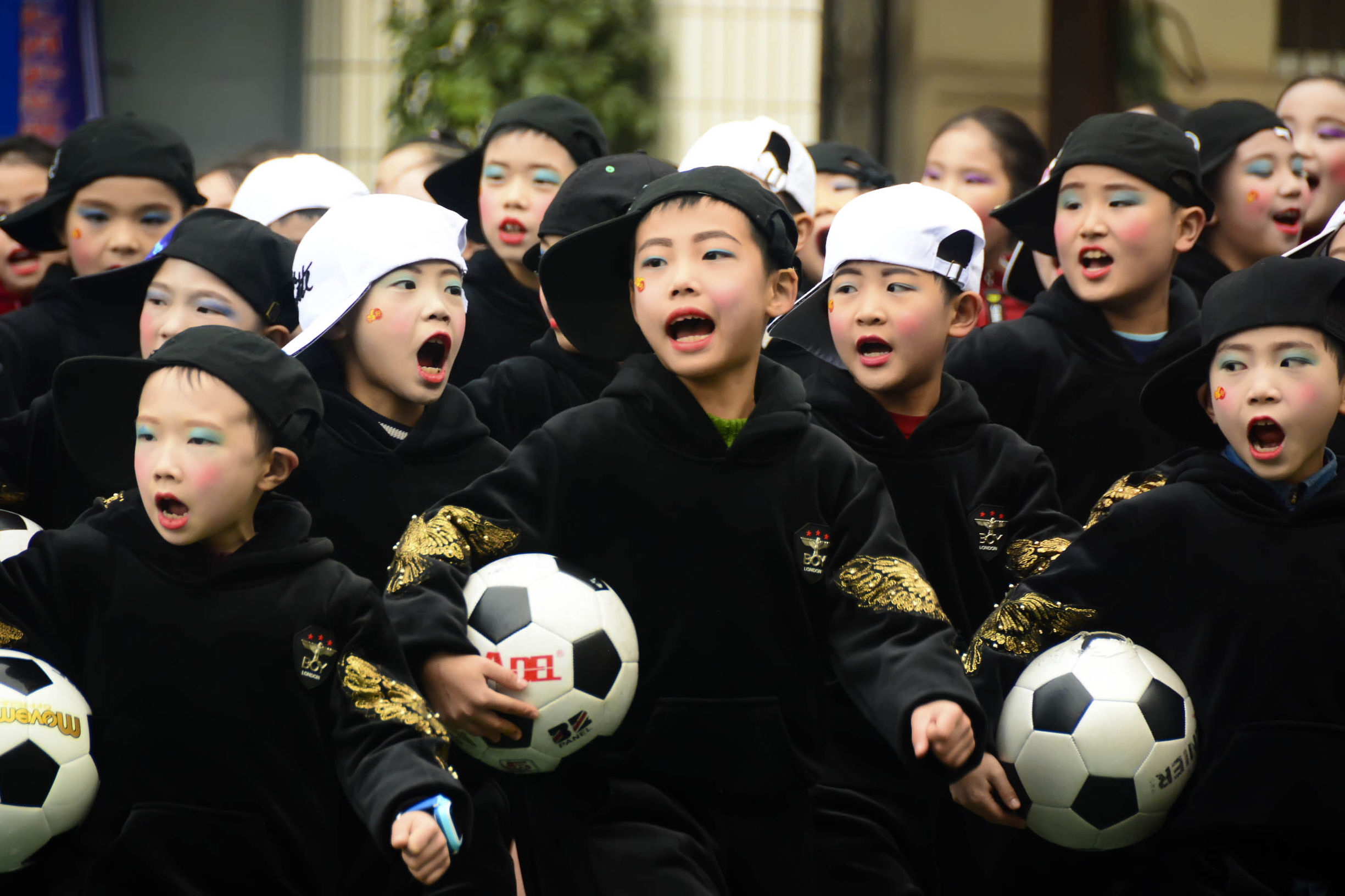 红山区第17小学足球啦啦操,三小校运会啦啦操