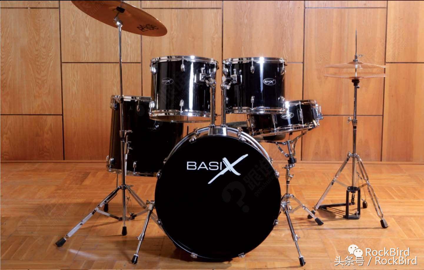 李宇春打鼓,易烊千玺演唱会打鼓