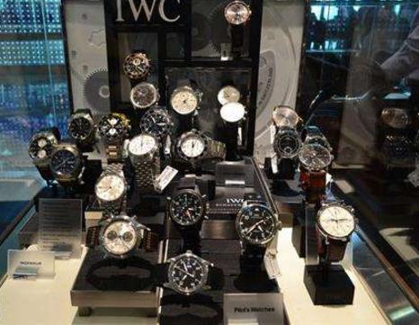 迪拜跟香港哪里的手表便宜,迪拜买什么牌子的手表最划算