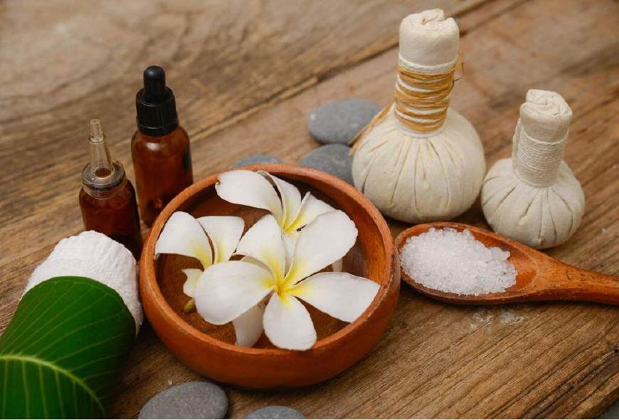 17种常见精油的美容护肤功效,护肤用的精油哪种最好用