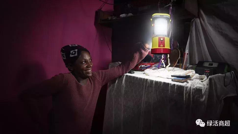 太阳能灯小型马灯,超亮野营复古太阳能马灯