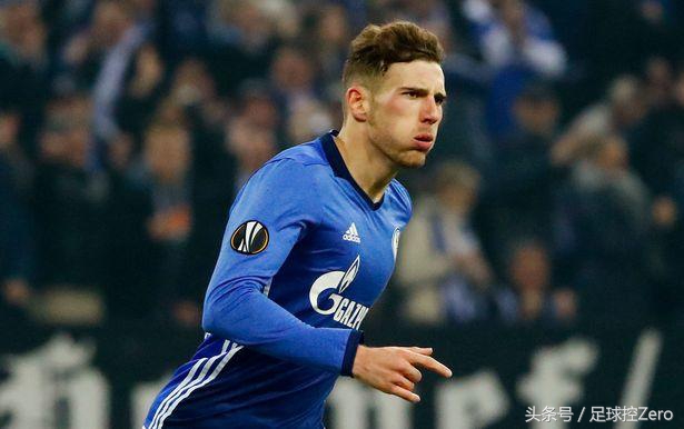 绋充簡鏍肩撼甯冮噷鍖呮妱鐮撮棬鎷滀粊4-1棰嗗厛,绋充簡寰峰浗