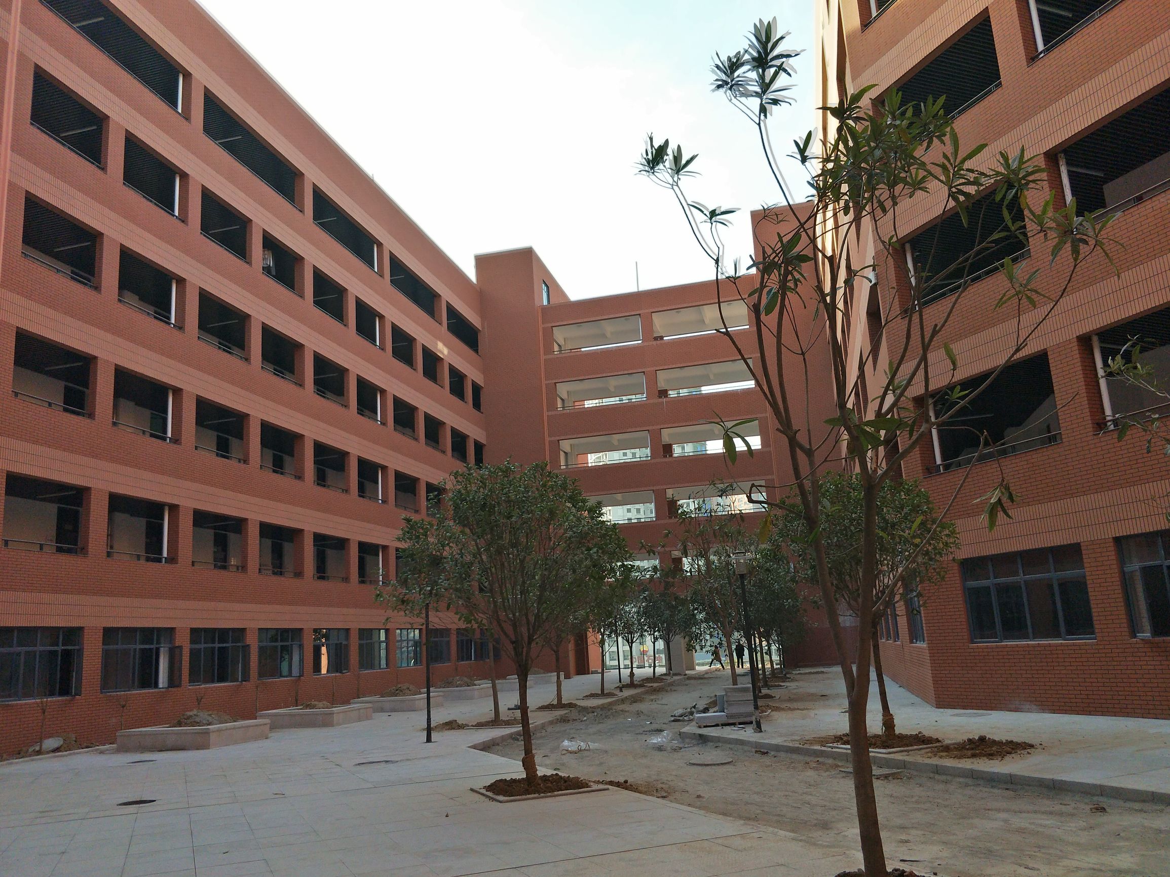 十堰市高级职业学校计算机教室,十堰郧阳区新学校