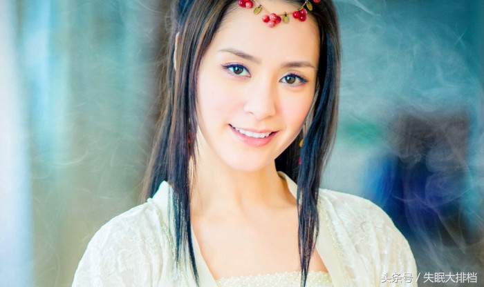 比起新婚的苍井空，我们更应当祝福阿娇