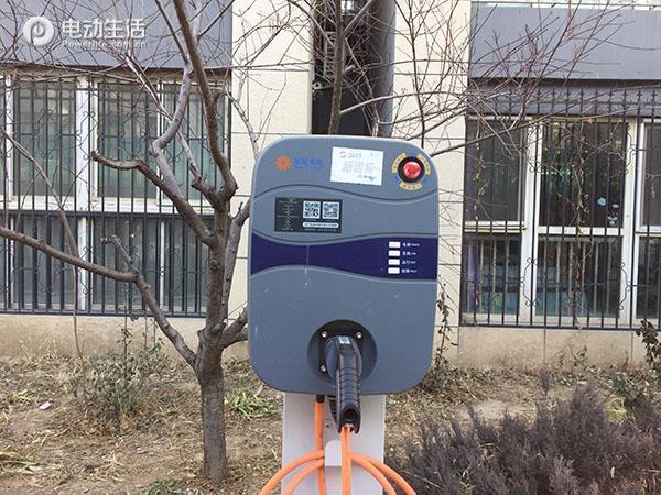 军都山滑雪场地铁站,军都山滑雪场有充电桩么