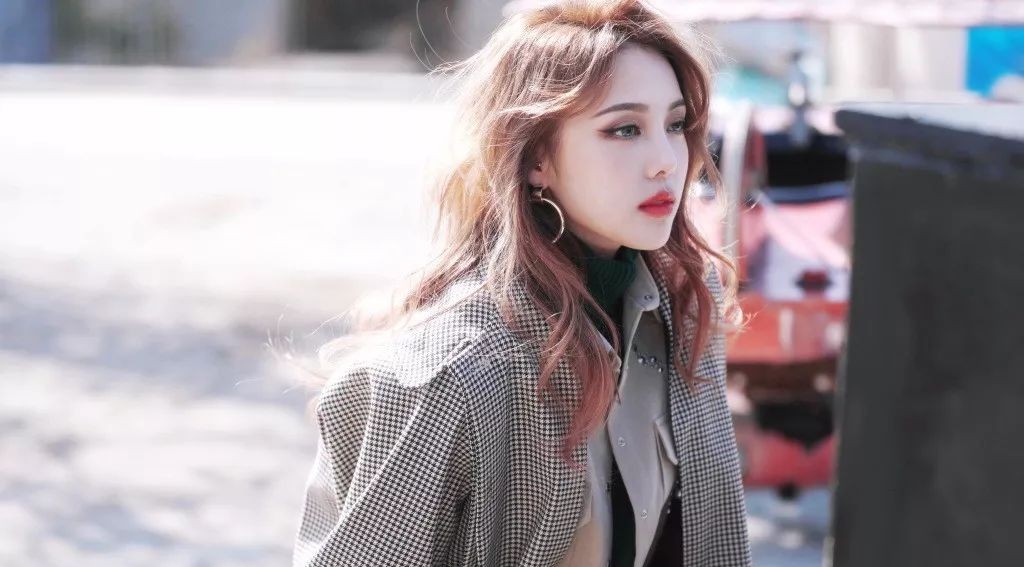 杨幂秋冬新款靴,杨幂热巴唐嫣同款