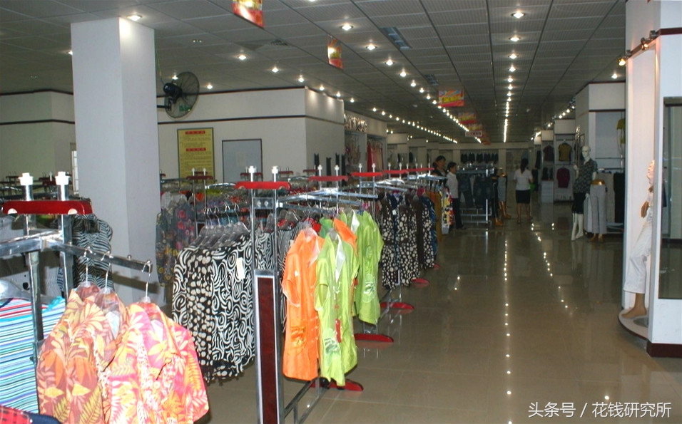 lv围巾女款爆款多少钱,lv围巾2000元左右