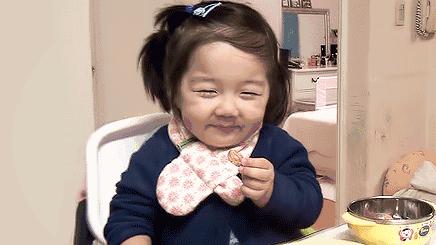 就这么直接插进去，不疼才怪呢，咋就那么猴急呢