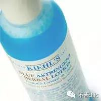 冬季皮肤干燥瘙痒起红疙瘩,冬季皮肤干燥瘙痒用什么药