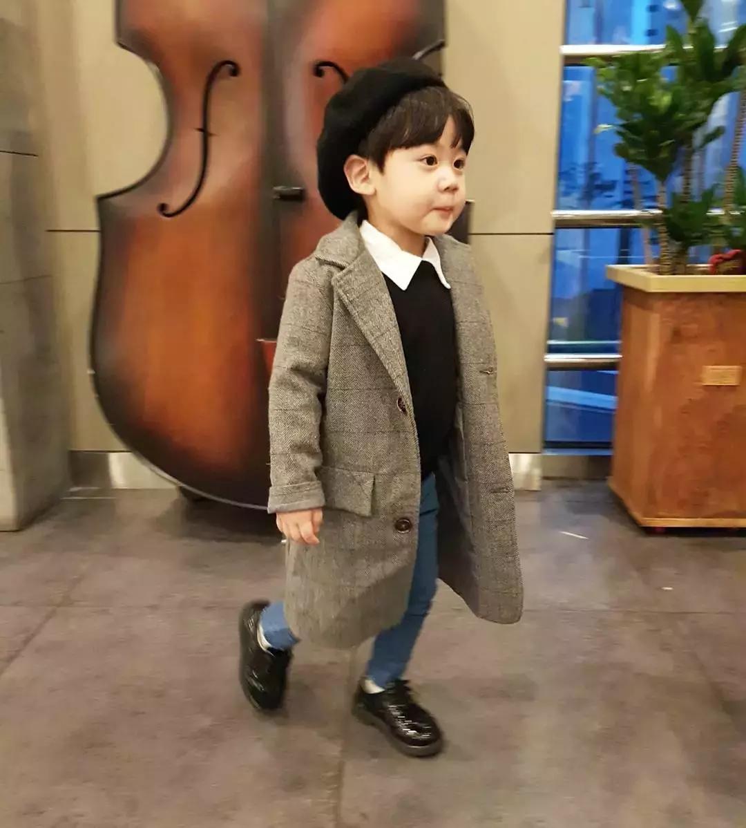 冬季男宝宝整套潮流穿搭,最新春夏韩系男孩穿搭