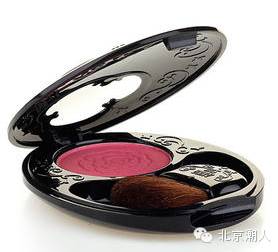 数数女朋友化妆品有多少,猜猜女朋友化妆品的价格