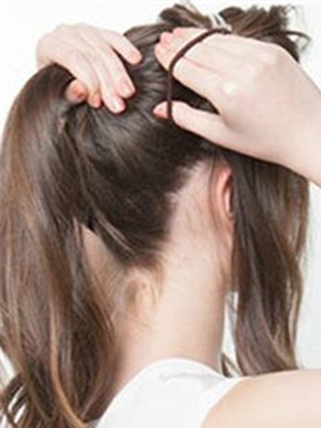 适合长发的甜美发型扎法,长发可爱风发型扎法