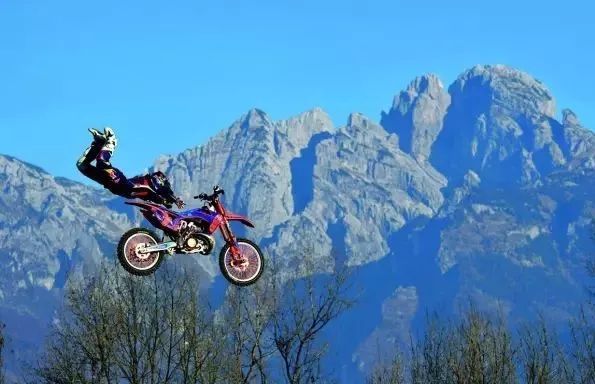 尼康十大经典相机,尼康百年兴衰成功案例