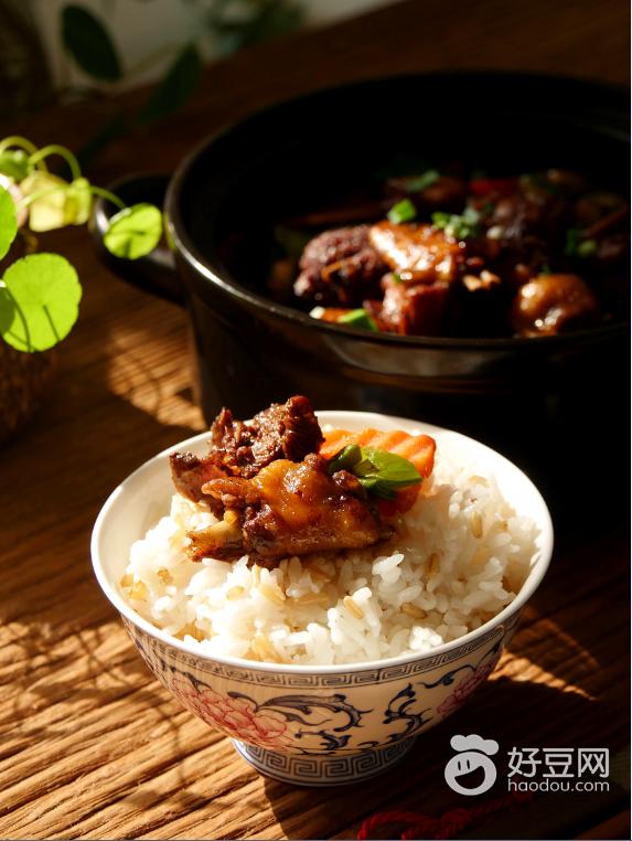 做菜的视频家常菜砂锅鸡块,酱油砂锅鸡块