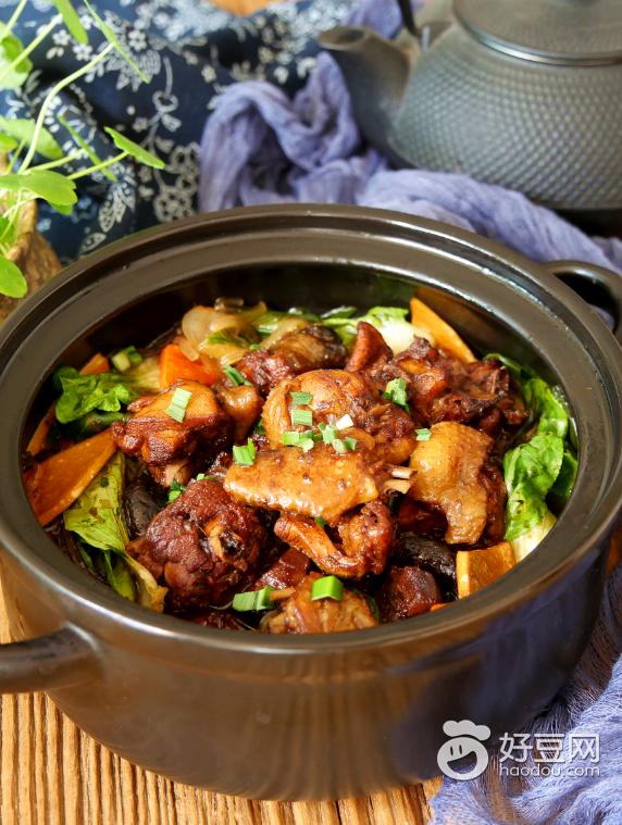 做菜的视频家常菜砂锅鸡块,酱油砂锅鸡块