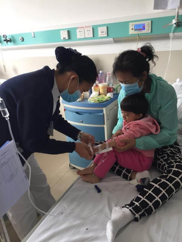 三亚市人民医院强还是中心医院好,三亚人民医院排名榜