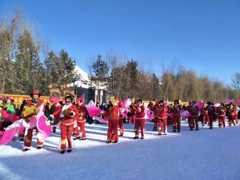 玩转冰雪冬季尽享冰雪嘉年华,玩冰雪嘉年华哈尔滨