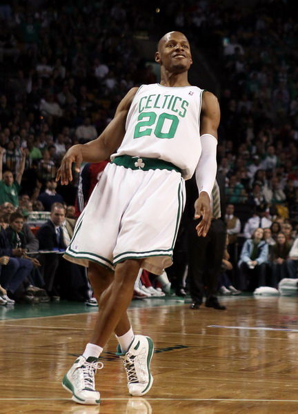 君子剑雷阿伦13年总决赛,雷阿伦属性