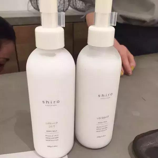 好闻的奶香身体乳,最近很火的身体乳推荐