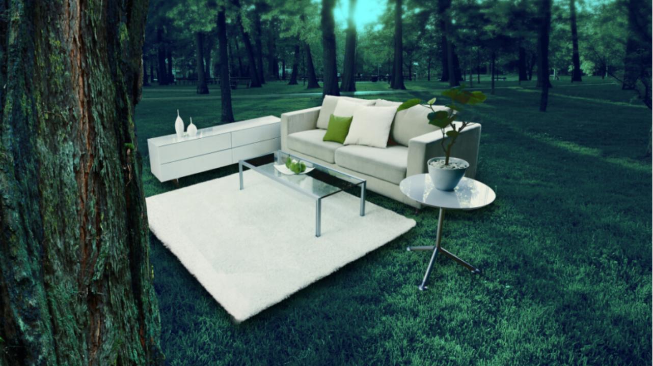 武汉一对老夫妇国际航班上救人，帮助别人就是帮助自己